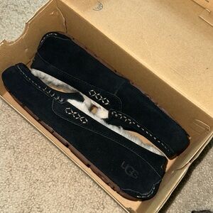 BRAND NEW UGG MOCCASINS